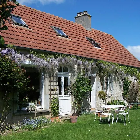 Maison Familiale De Campagne à 10 Min D Utah * Sainte-Mère-Église